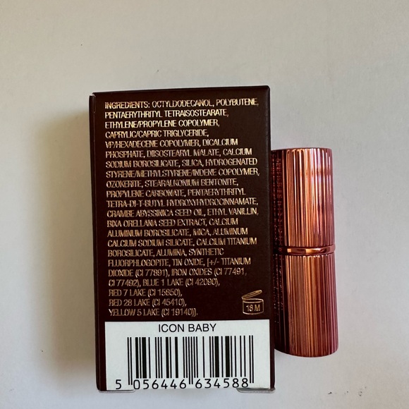 Charlotte Tilbury KISSING Lipstick Mini ICON BABY 1.1g NIB - Picture 4 of 4